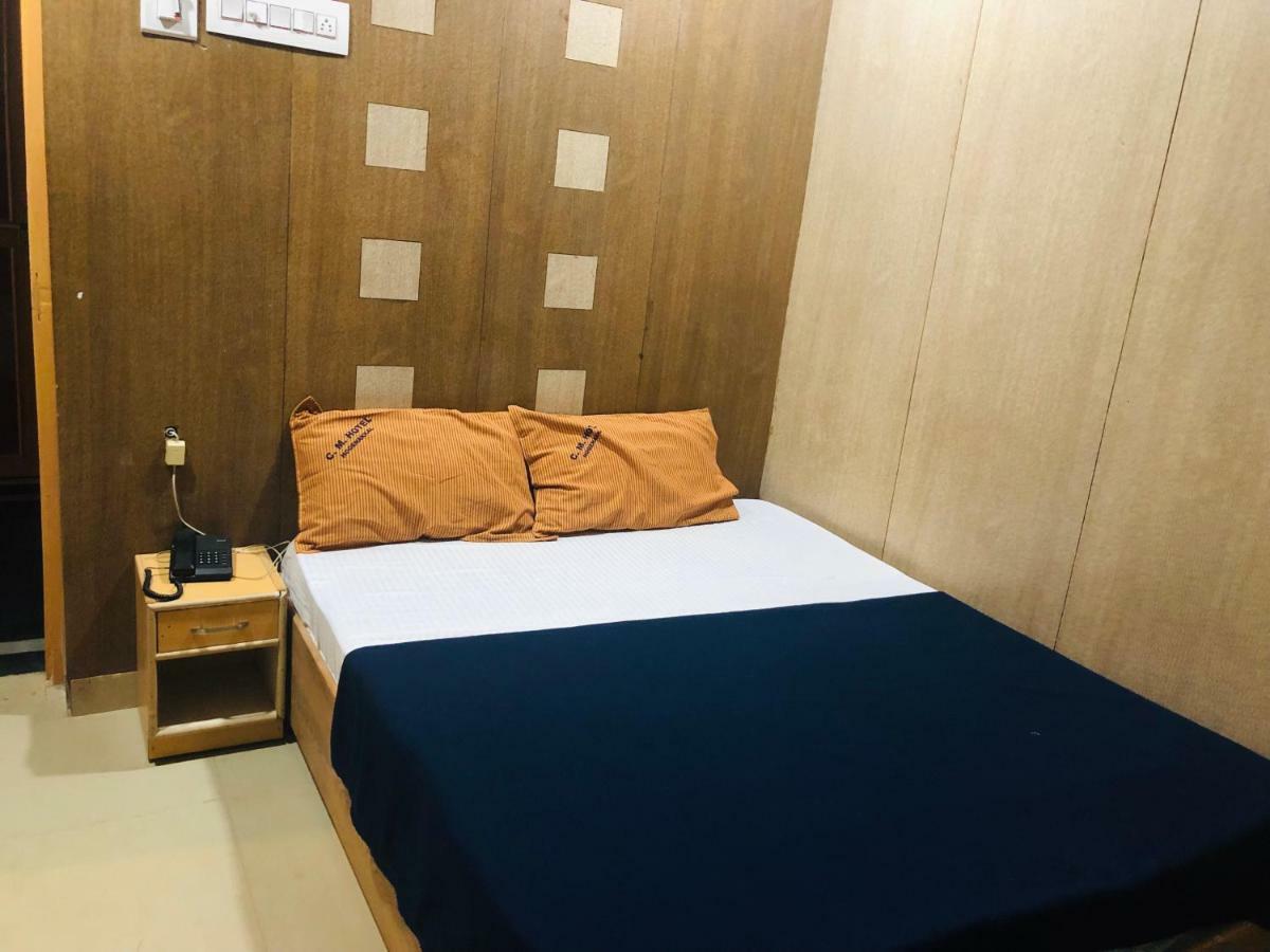 C.M. Hotel Pennagaram Экстерьер фото