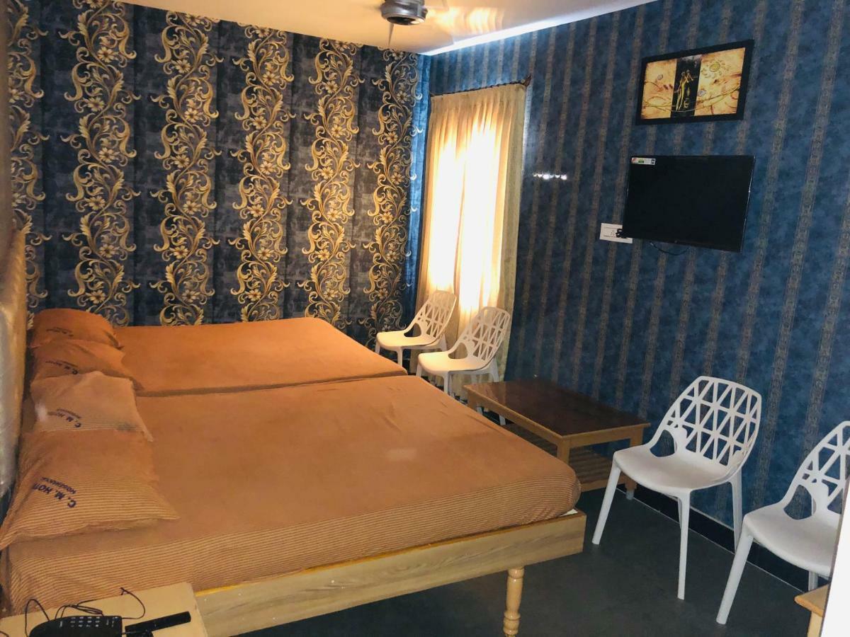 C.M. Hotel Pennagaram Экстерьер фото